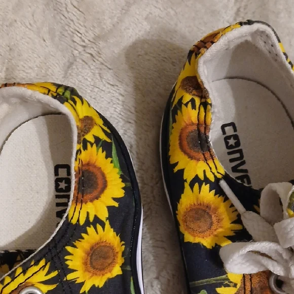 Converse Kids Sunflower Sneakers - Black and Yellow - Picture 7 of 7